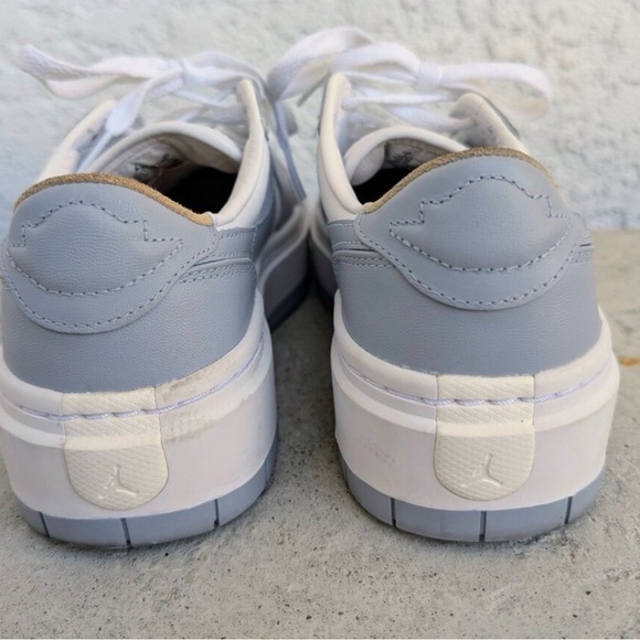 EUC Air Jordan 1 Elevate Low Women’s Shoe. Gray & White. - Picture 3 of 7